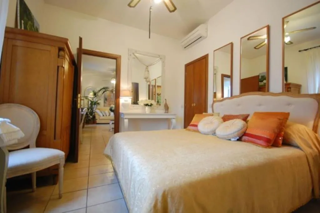 Domus - Luxury New Opening Apartment Rome 0*,  Italy
